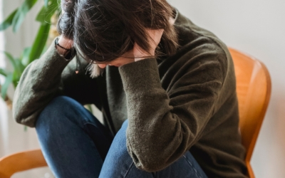 La normalización del cuidado emocional, cabecera del artículo - blog de Clínica Lazos